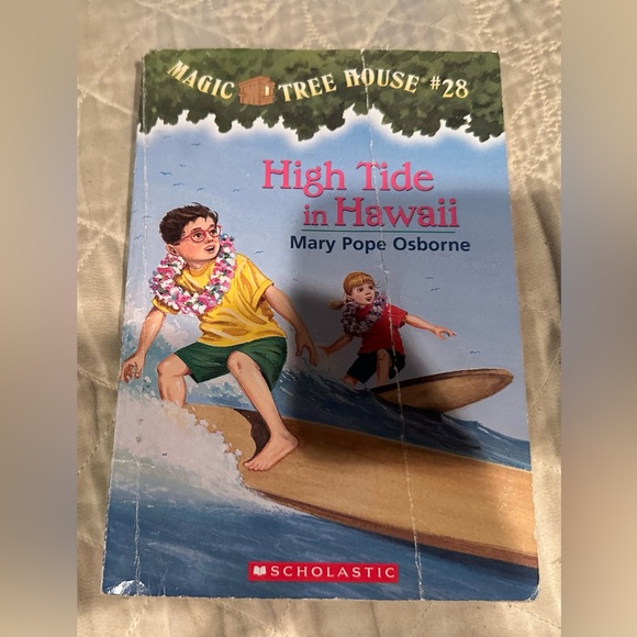 High tide in Hawaii- Magic treehouse #28 - Picture 1 of 9